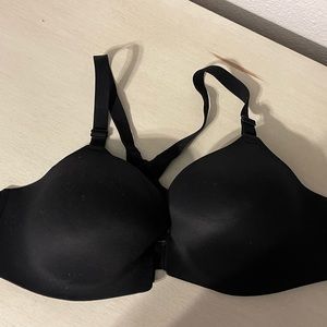 Soma vanishing back bra 40b, barely worn